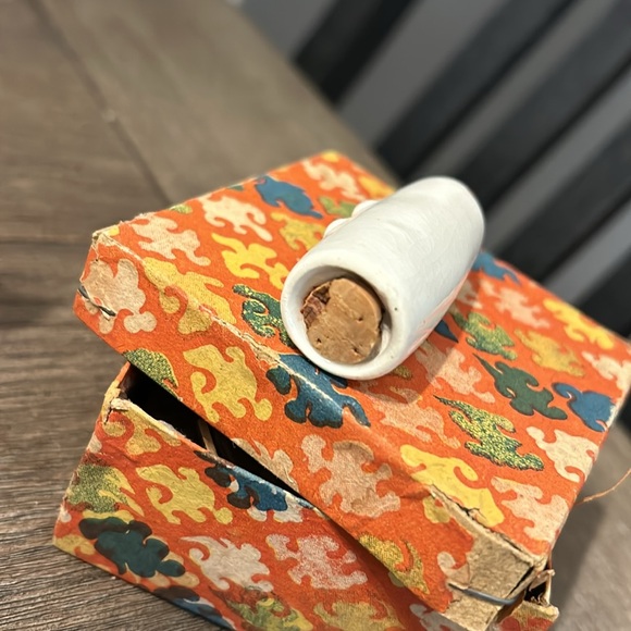 Vintage salt & pepper shakers made in Japan candelabra with box & orange black - Picture 3 of 11